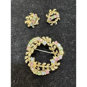 Coro Gold and Multicolor Necklace Set